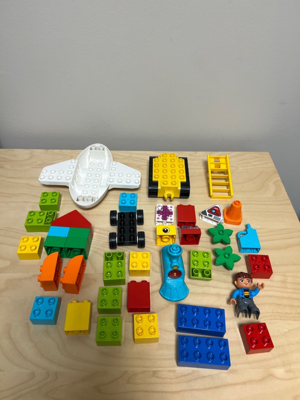LEGO DUPLO Starter Bundle with Figures and Vehicles - Toddler toy